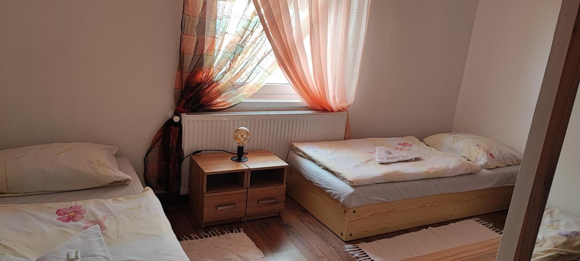 Hotel Merkur Kaluza Luaran gambar